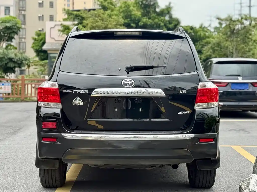 Toyota Highlander 2012 3.5L 7 мест