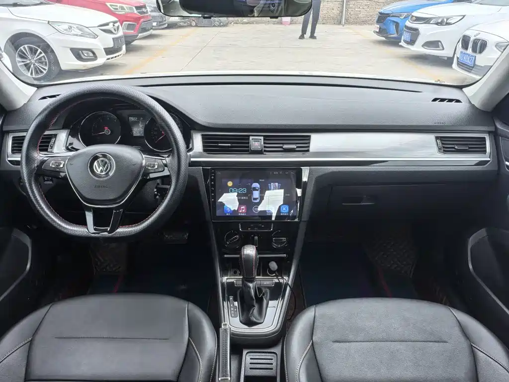 Volkswagen Jetta — миниатюра 17