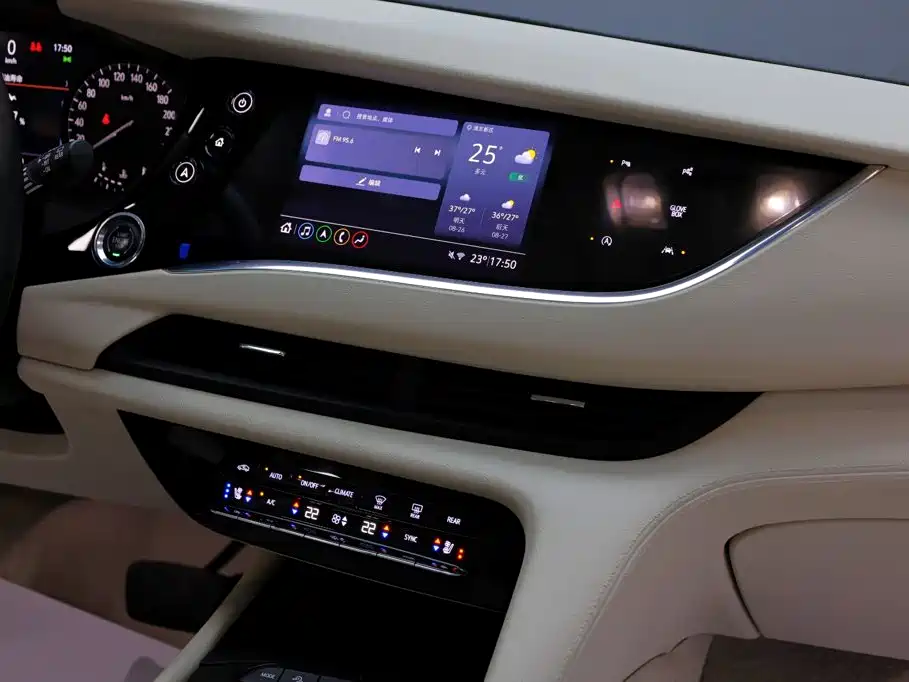 Buick Enclave — миниатюра 20