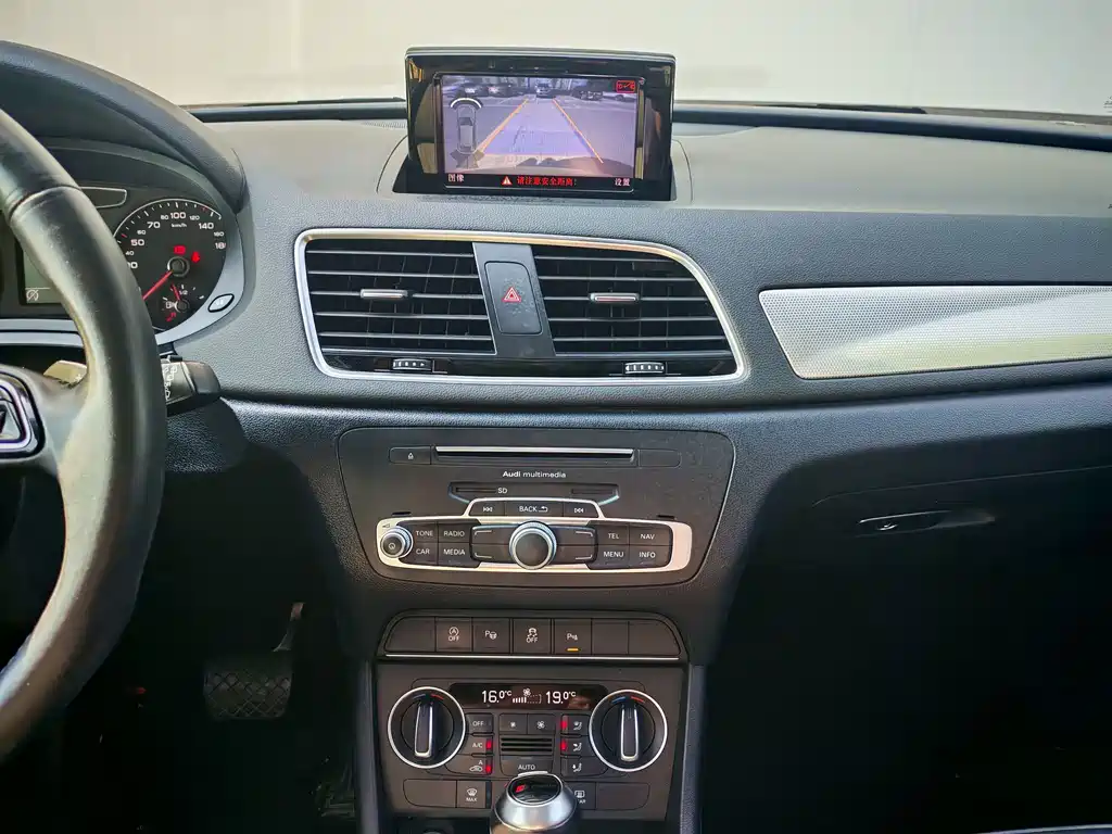 Audi Q3 — миниатюра 10