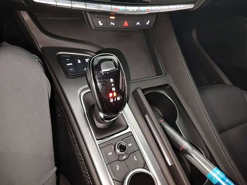 Cadillac CT5 — миниатюра 14