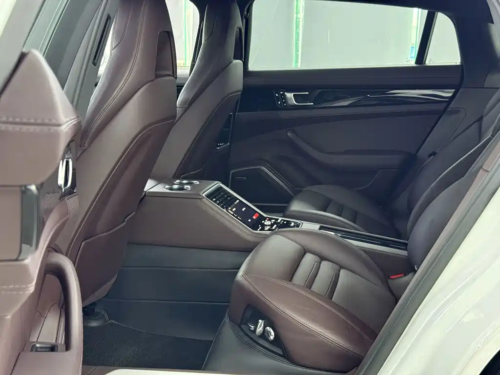 Porsche Panamera — миниатюра 6