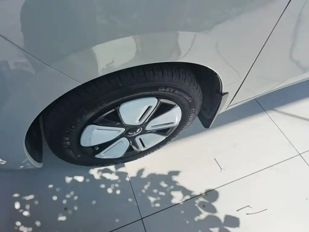 Wuling MINIEV — миниатюра 23