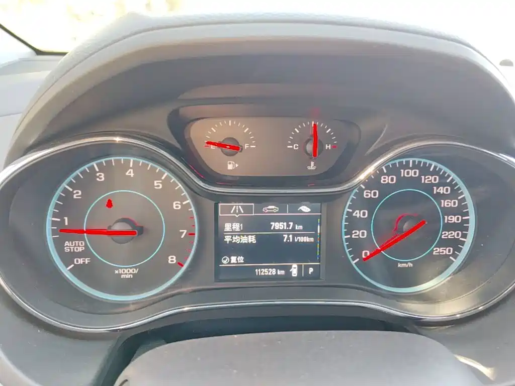 Chevrolet Cruze — миниатюра 12