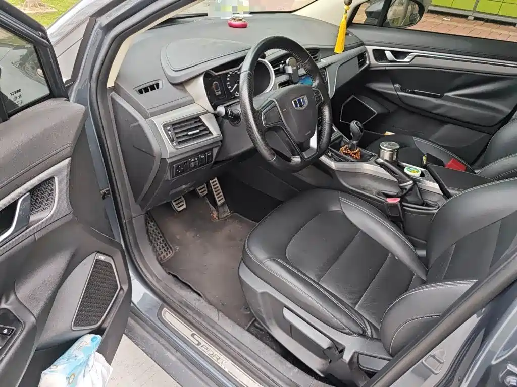 Geely Emgrand GS — миниатюра 12