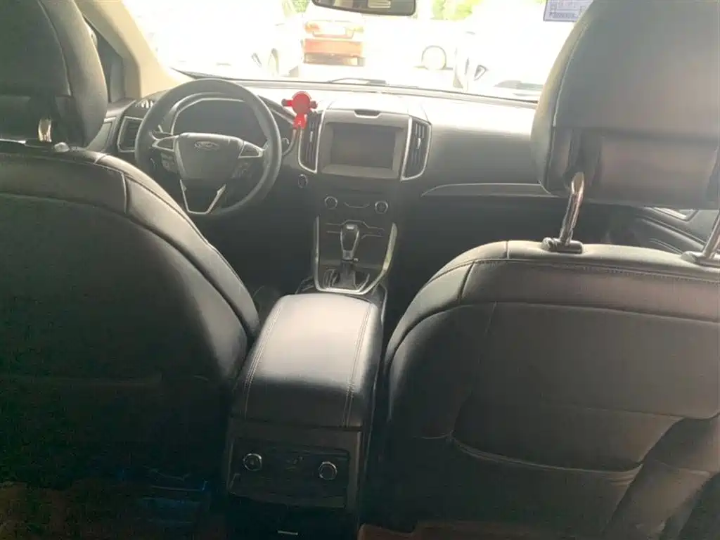 Ford Edge 2015 2.0T GTDi