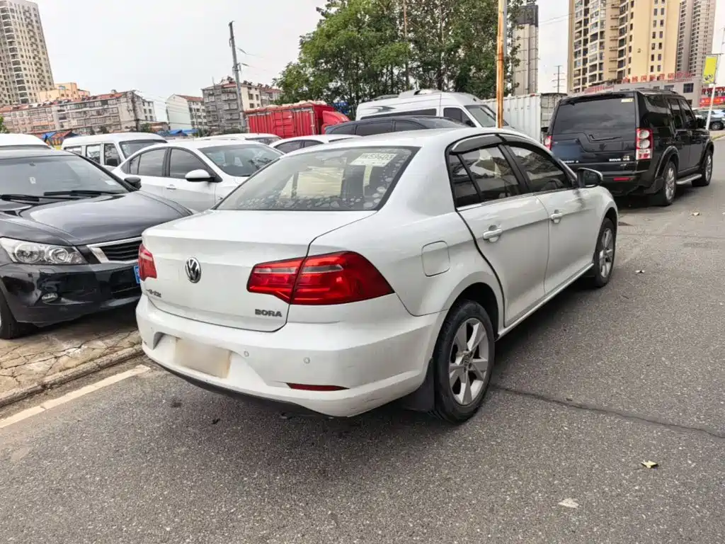 Volkswagen Bora — миниатюра 7