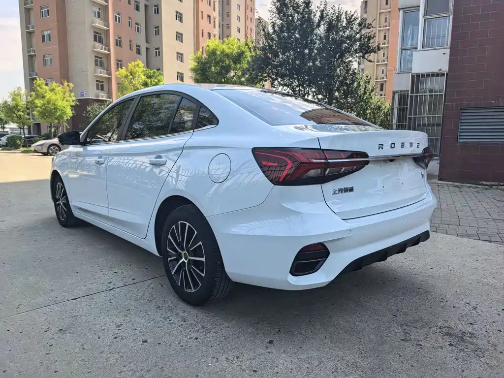 Roewe i5 2021 1.5L CVT