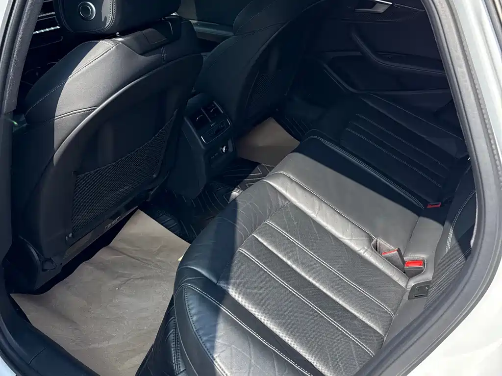 Audi A4L 2020 40 TFSI Fashion