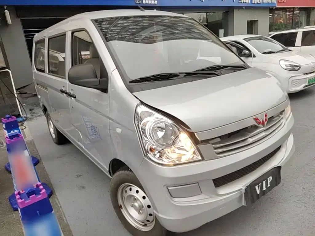 Wuling Rongguang S — миниатюра 4