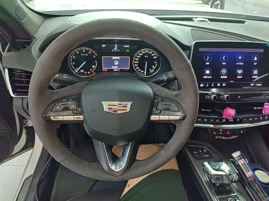 Cadillac CT5 — миниатюра 11