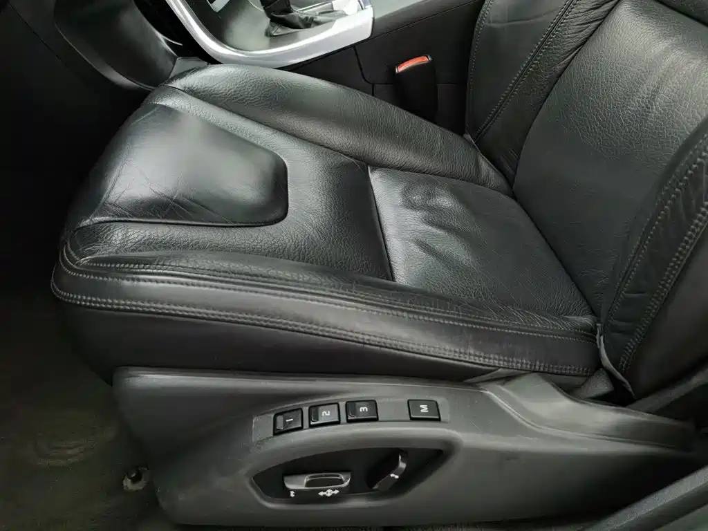 Volvo S60 (Import) — миниатюра 20