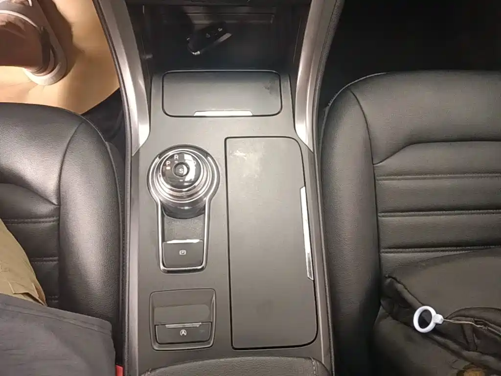 Ford Mondeo — миниатюра 14