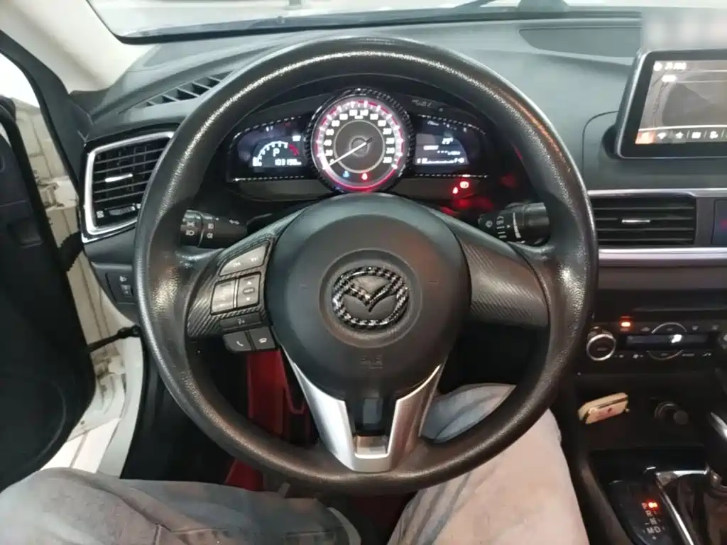 Mazda 3 Axela — миниатюра 7