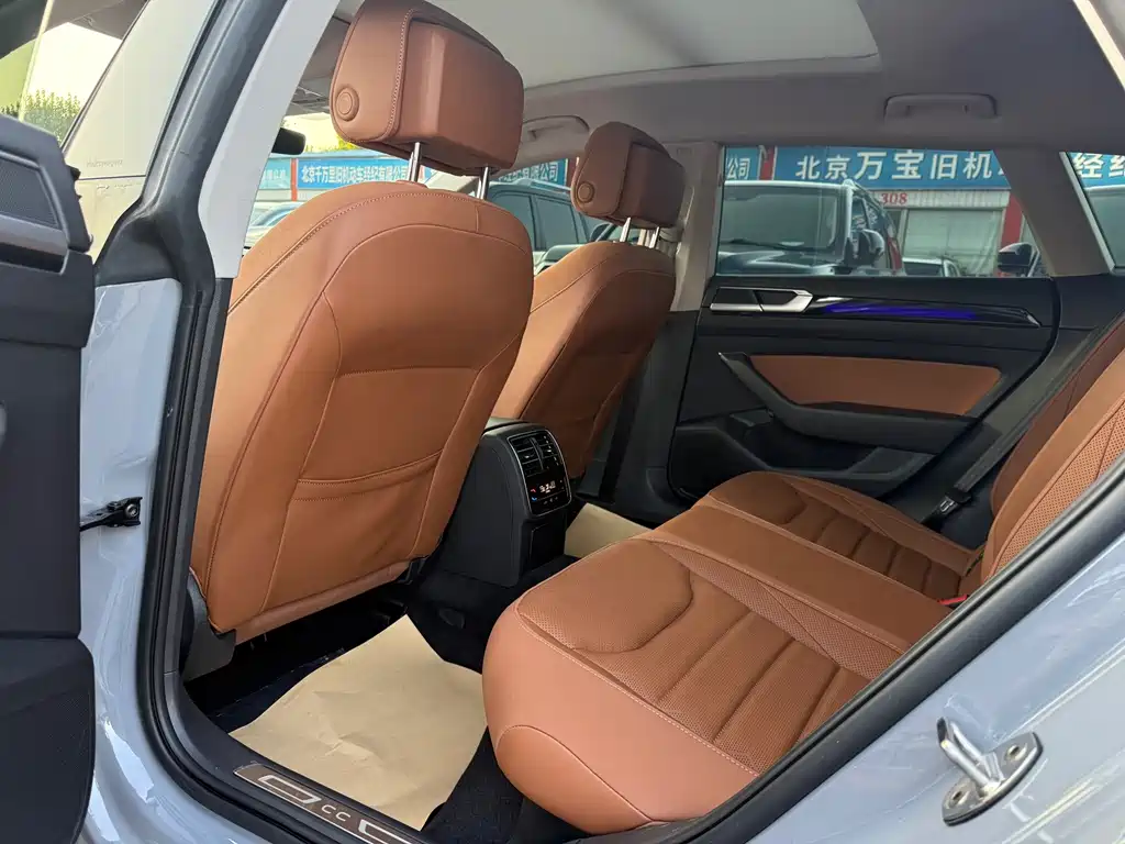 Volkswagen CC — миниатюра 8