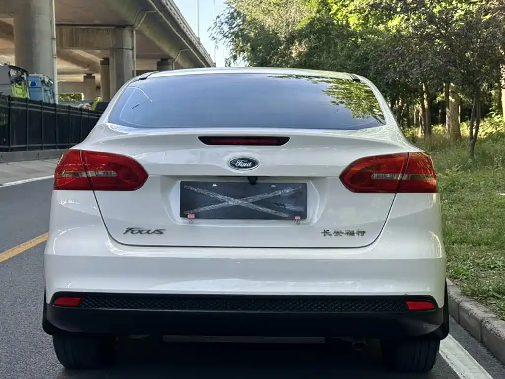 Ford Focus — миниатюра 26