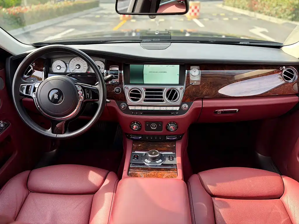 Rolls-Royce Ghost — миниатюра 18