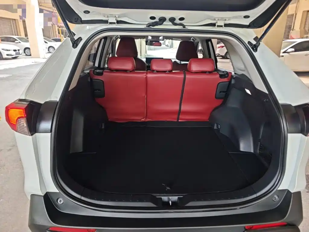 Toyota RAV4 — миниатюра 19