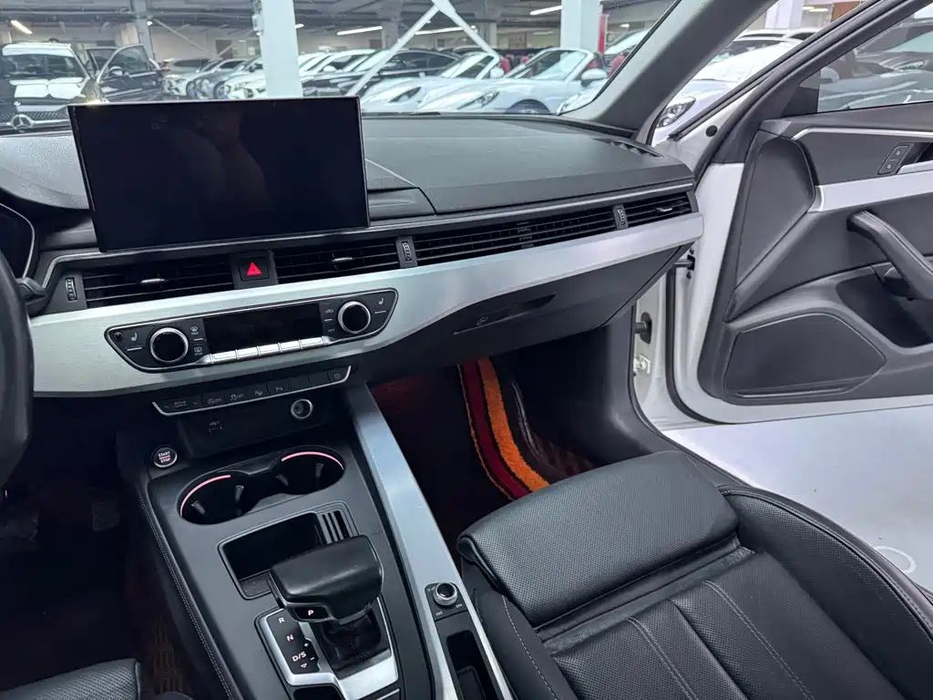 Audi A4L — миниатюра 5