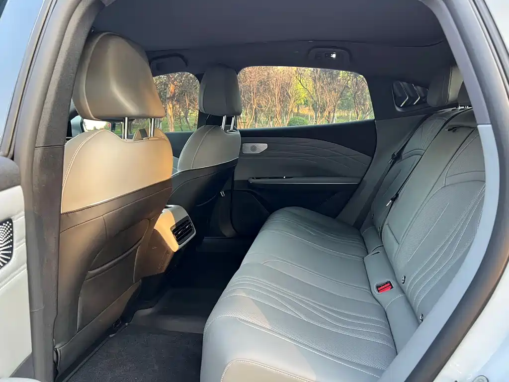 GEELY GALAXY GALAXY E8