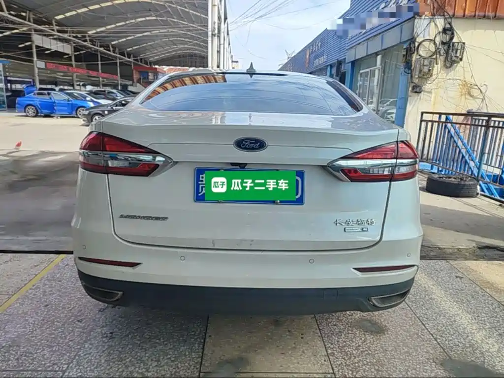 Ford Mondeo — миниатюра 6