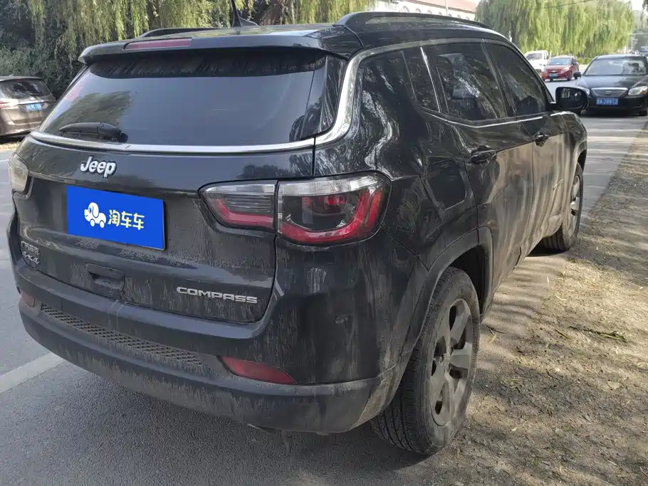Jeep Compass — миниатюра 3