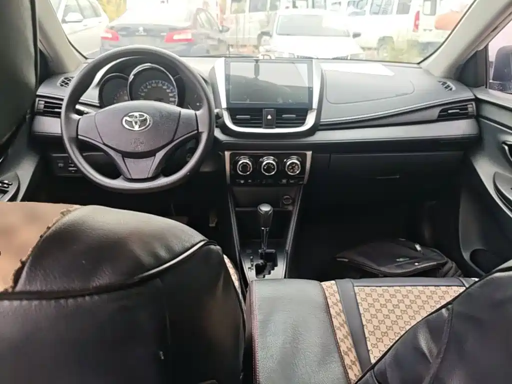 Toyota Vios FS — миниатюра 10
