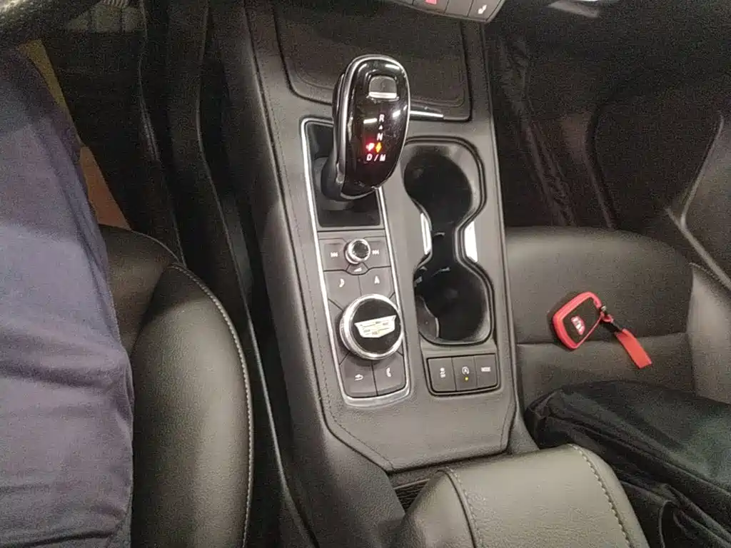 Cadillac XT4 — миниатюра 14