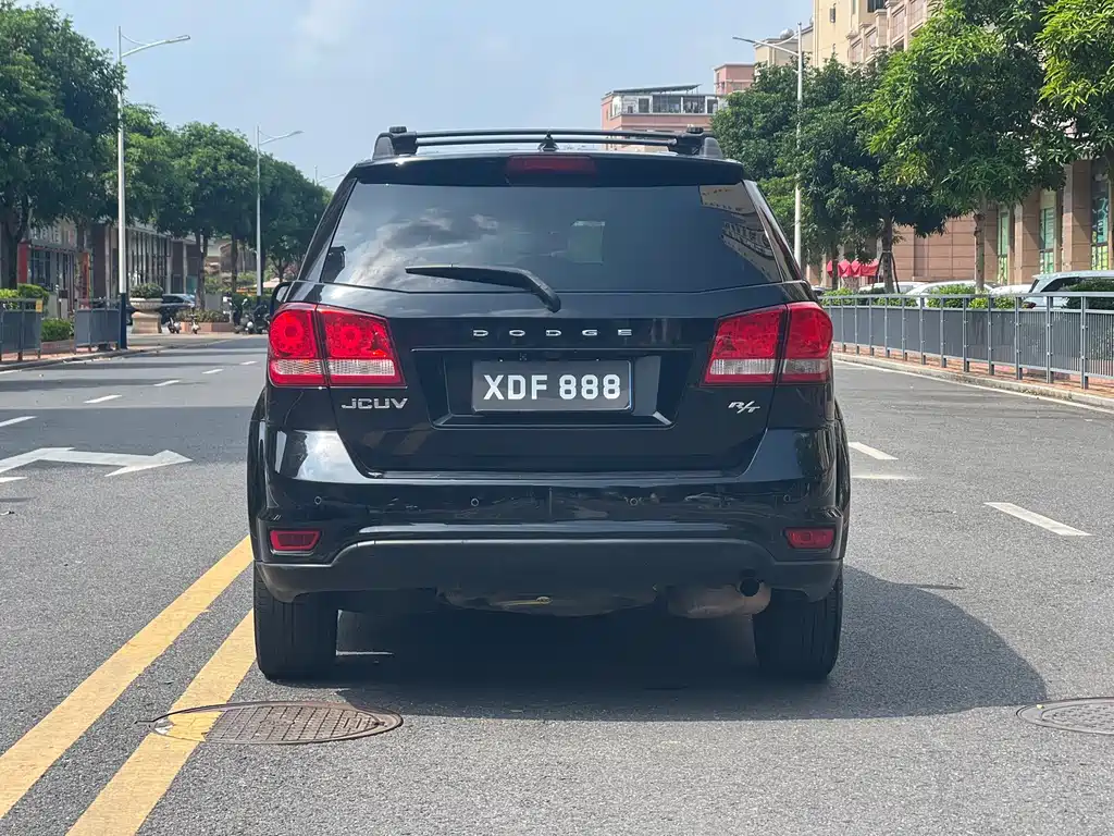 Dodge Journey — миниатюра 5