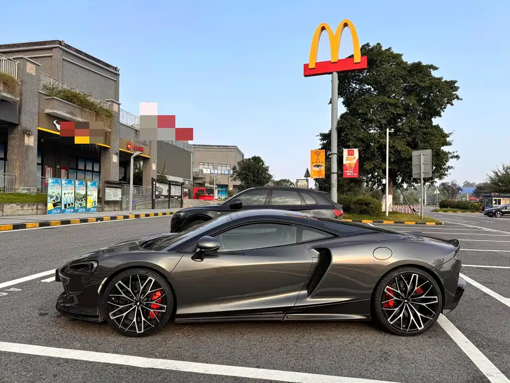 McLaren GT — миниатюра 2