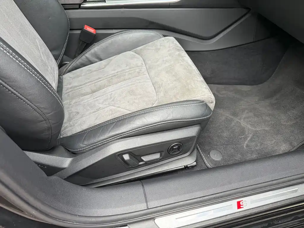 Audi A6L — миниатюра 11