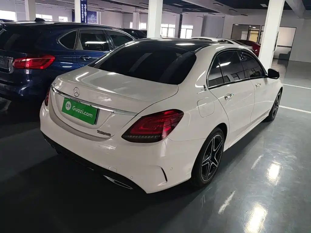 Mercedes-Benz C-Class — миниатюра 7