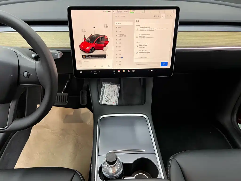 Tesla Model Y — миниатюра 14