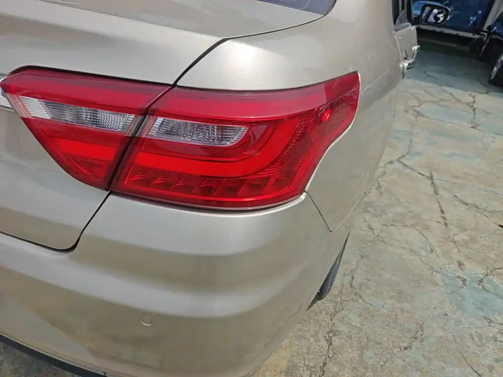Geely Vision — миниатюра 8
