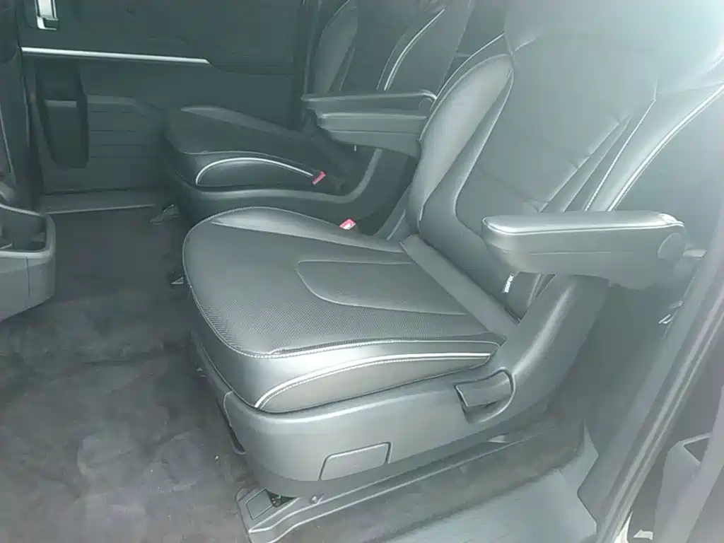 Hyundai Custo — миниатюра 17
