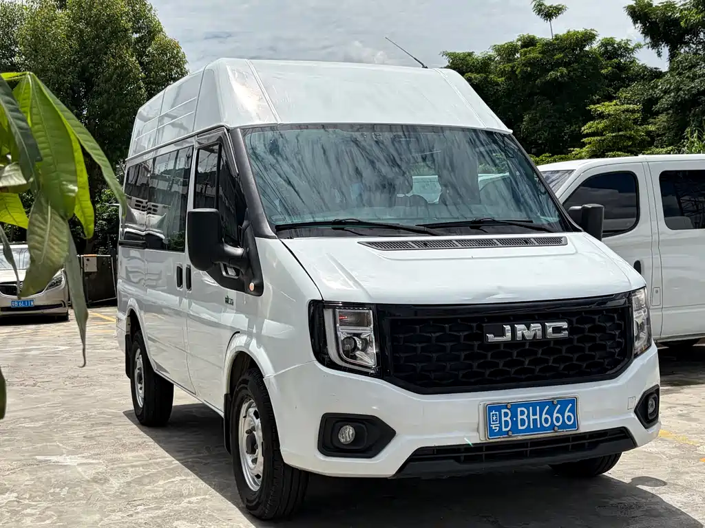 JMC JMC Fushun — миниатюра 3