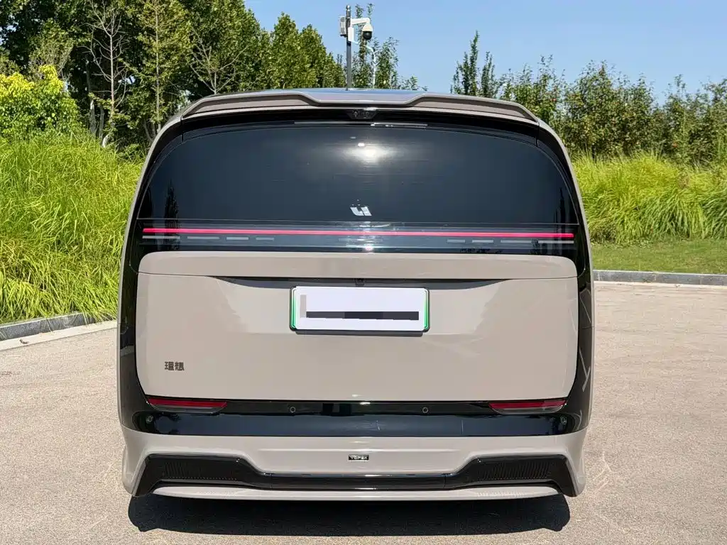 Li Auto Li MEGA — миниатюра 8