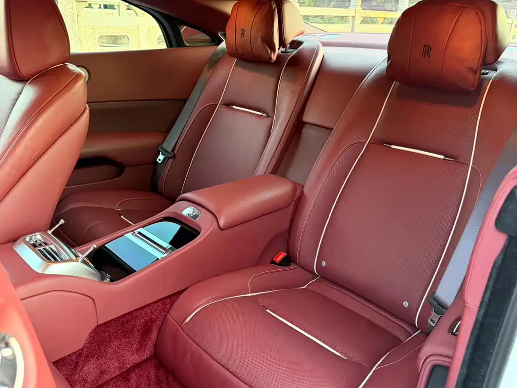 Rolls-Royce Wraith — миниатюра 10