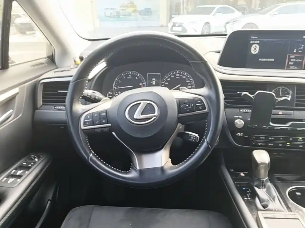 Lexus RX — миниатюра 11