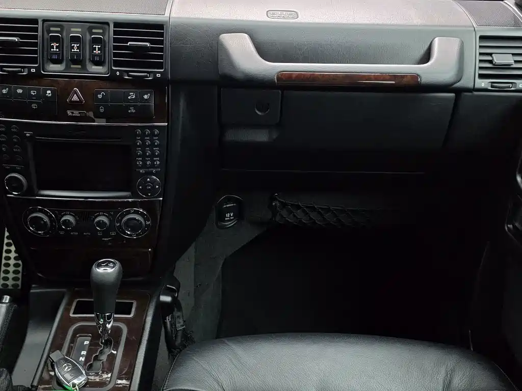 Mercedes-Benz G-Class — миниатюра 11