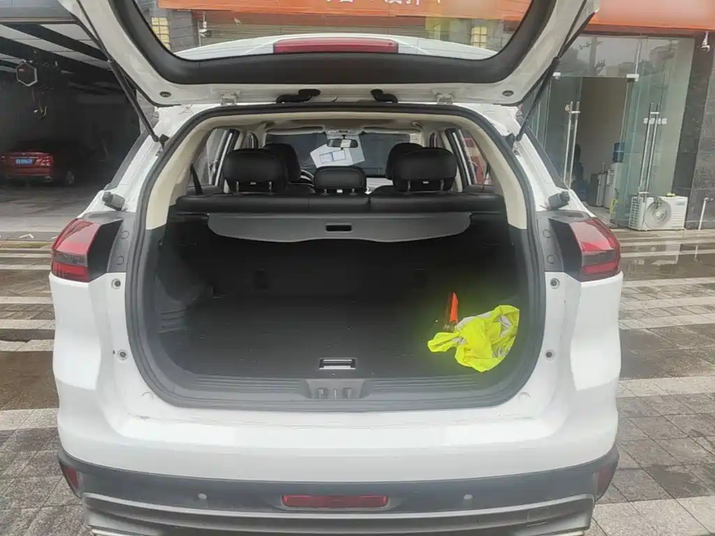 Geely Boyue — миниатюра 19