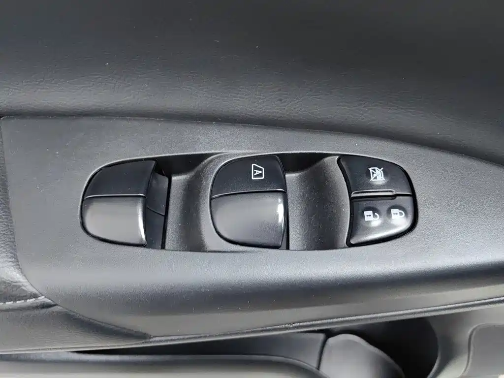 Nissan Sylphy — миниатюра 9