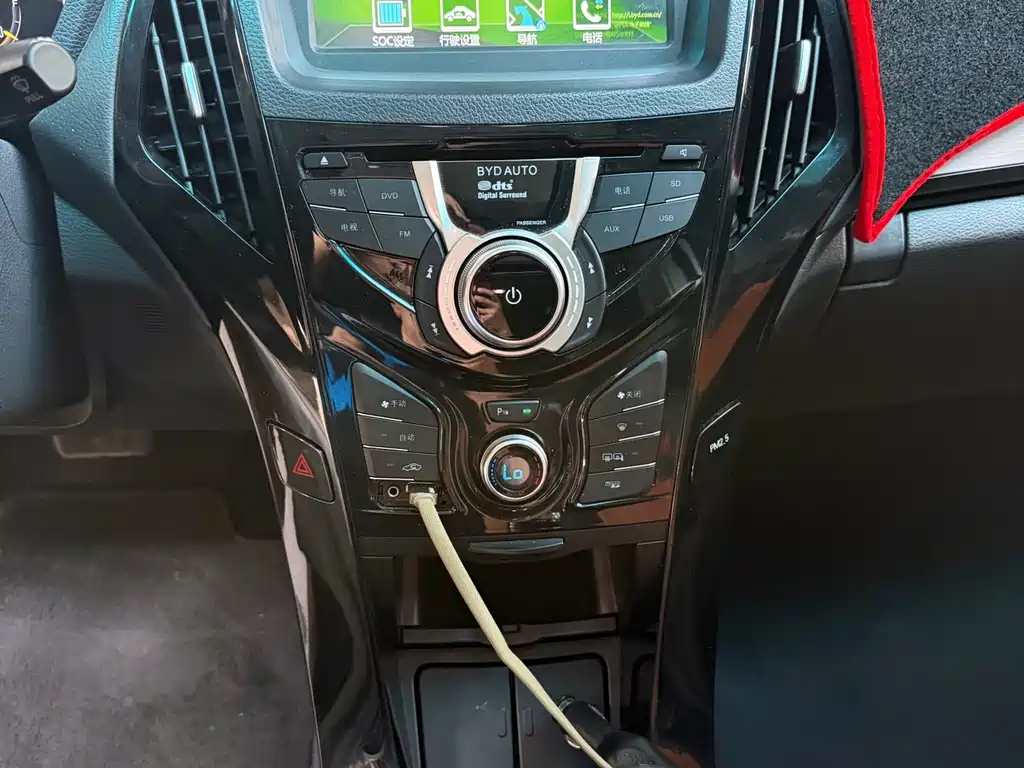 BYD Qin NEV — миниатюра 17