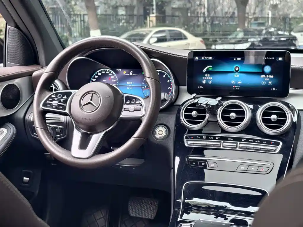 Mercedes-Benz GLC — миниатюра 7