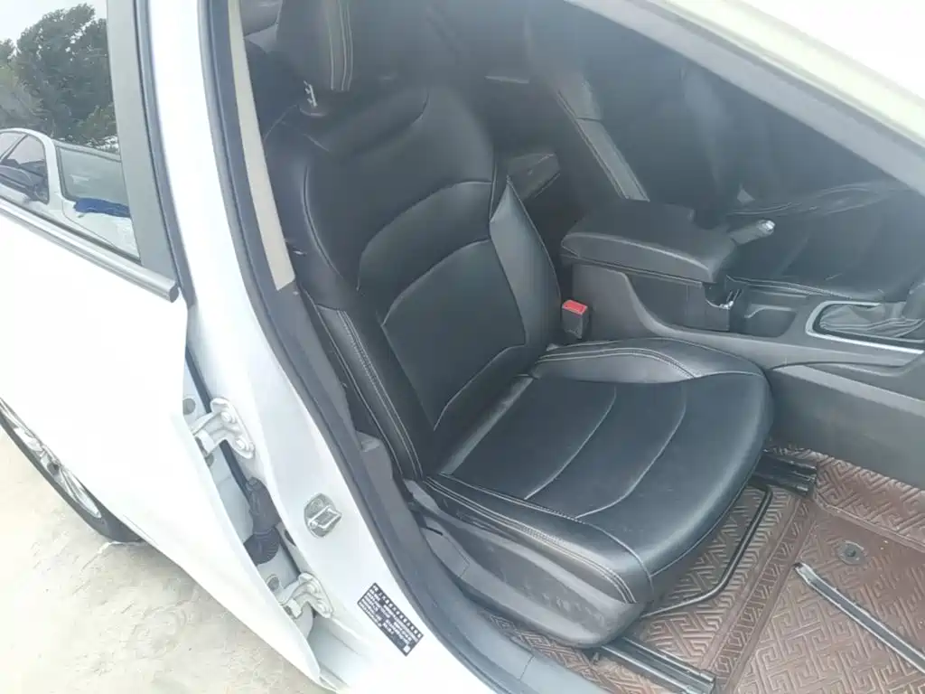 Chevrolet Cavalier — миниатюра 25