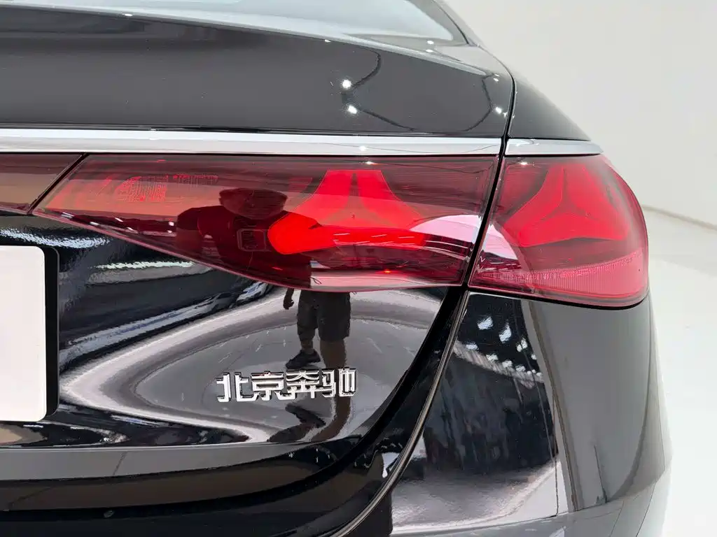 Mercedes-Benz E-Class — миниатюра 10