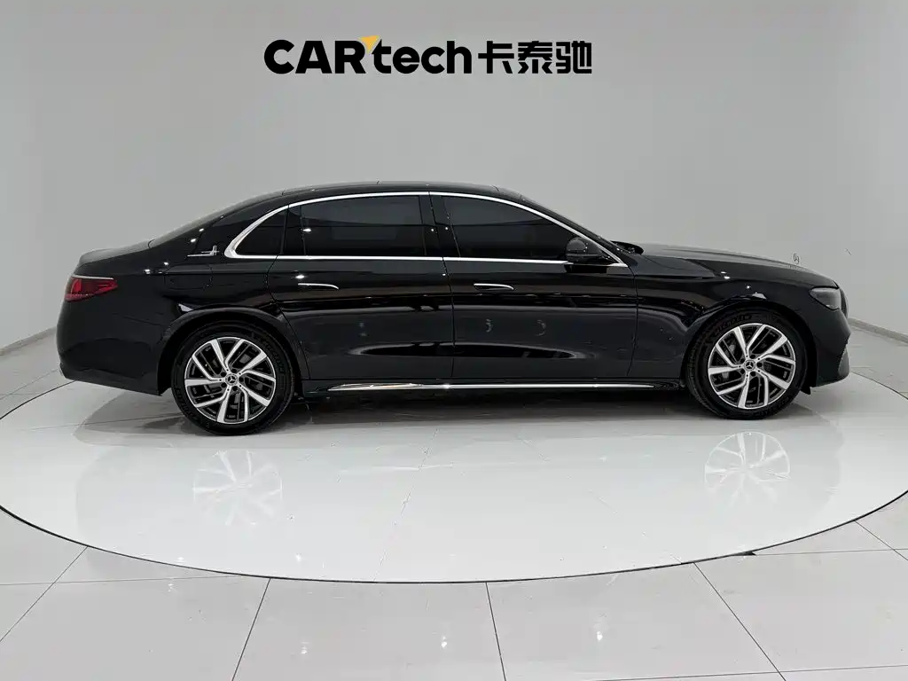 Mercedes-Benz E-Class — миниатюра 4