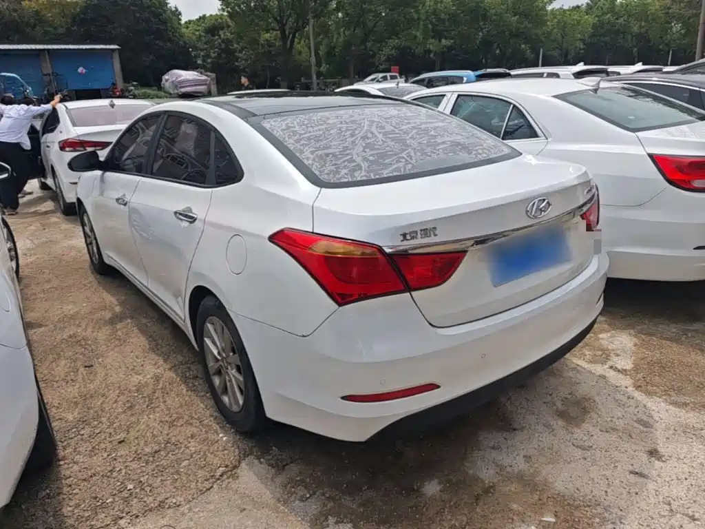 Hyundai Mistra — миниатюра 5