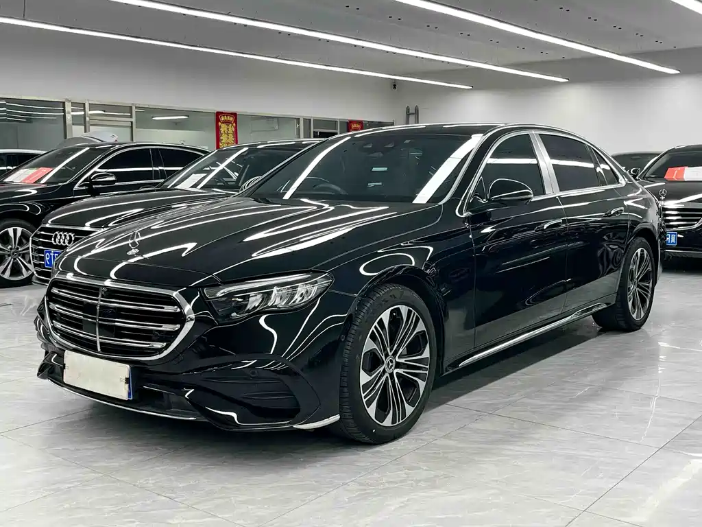 Mercedes-Benz E-Class 2025