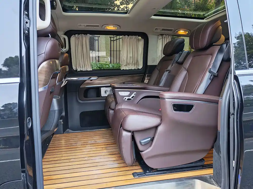 Mercedes-Benz V-Class — миниатюра 9